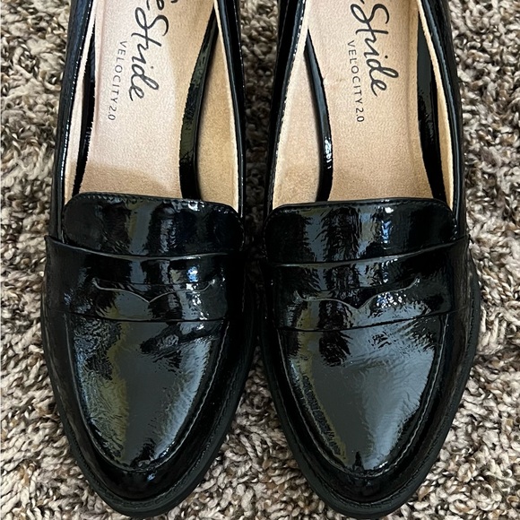 Life Stride Black patent Block Heel Loafer. Excellent Condition. - Picture 1 of 6